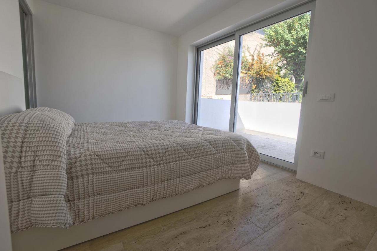 Mont Des Olives - Cap D'ail- App7 Apartment